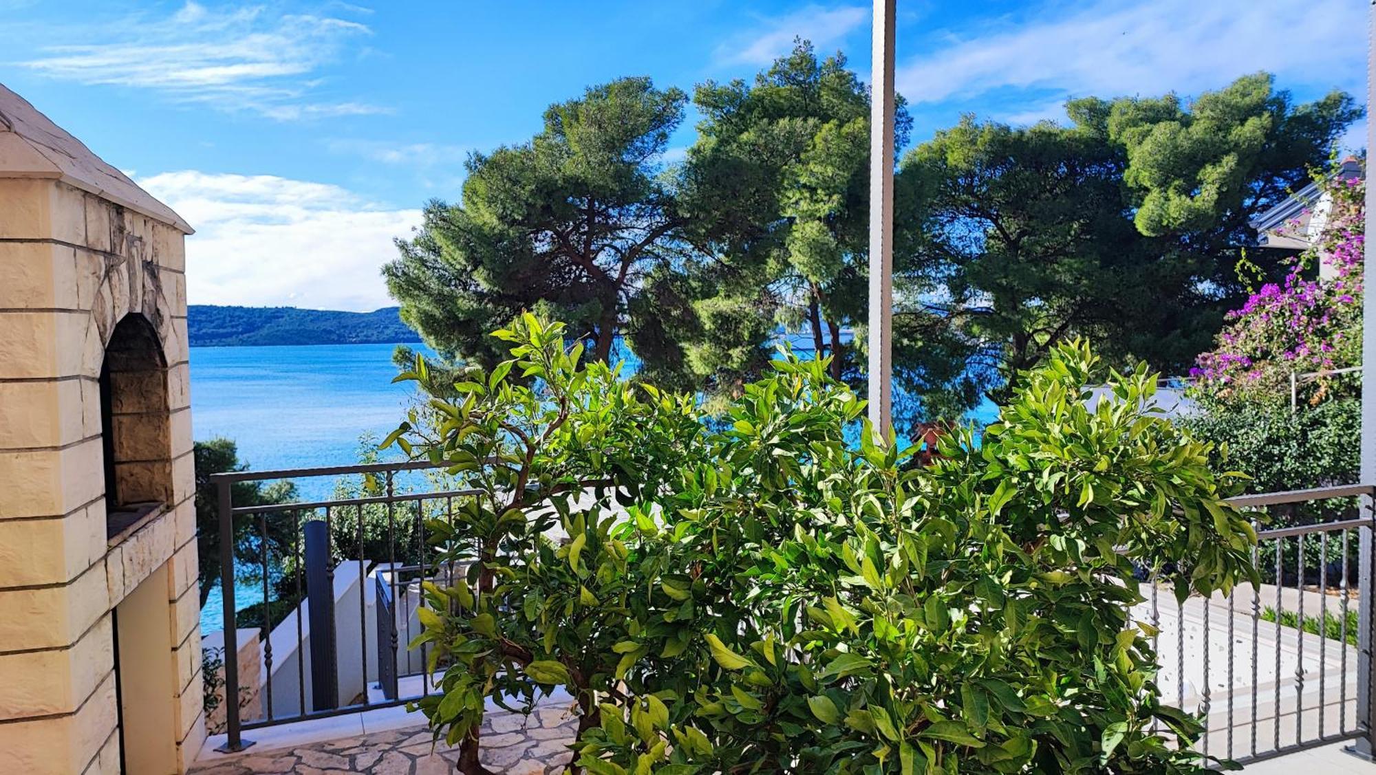 Villa Penava, Private Beach, Pool And 7Min To Трогир Екстериор снимка