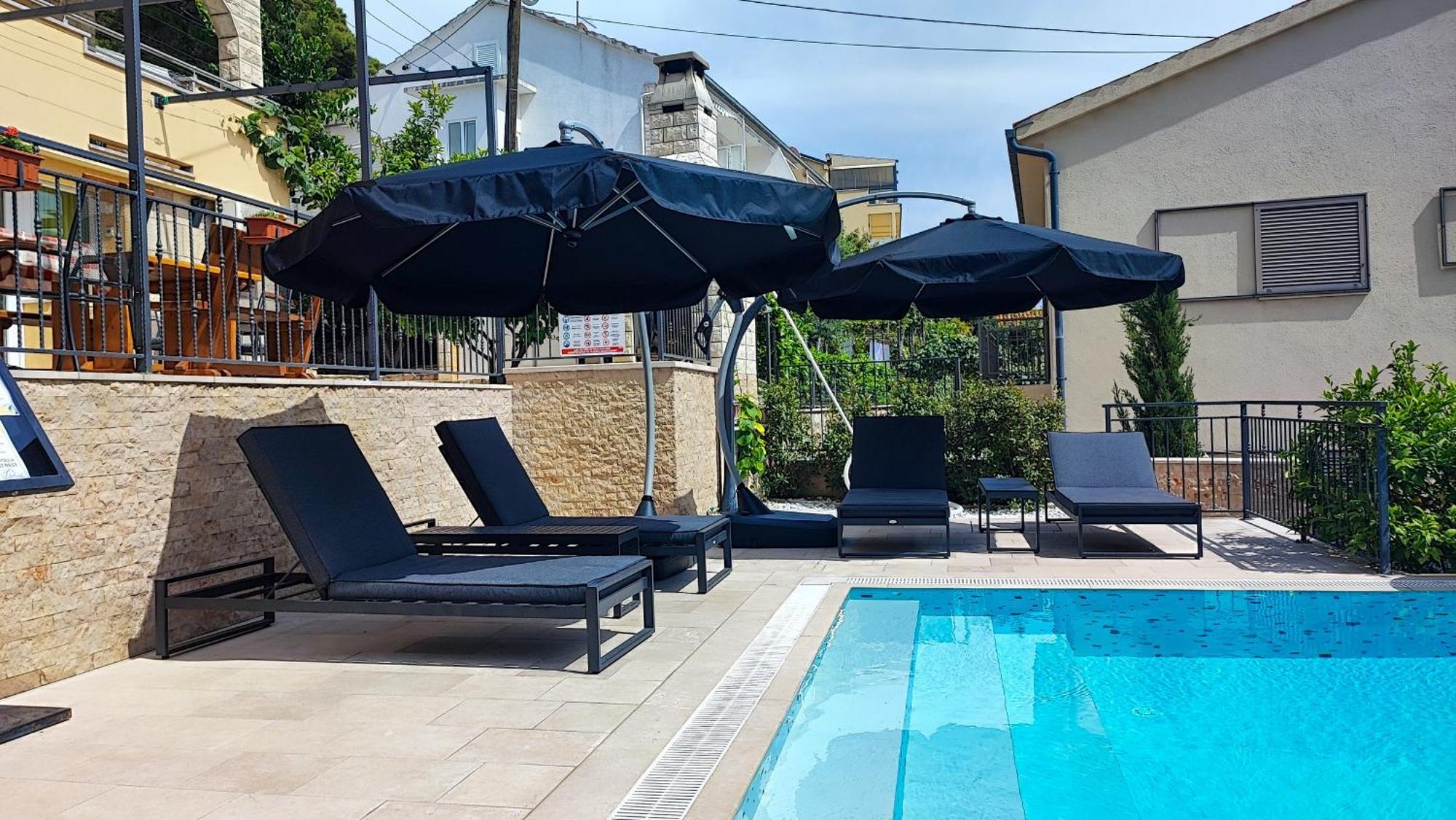 Villa Penava, Private Beach, Pool And 7Min To Трогир Екстериор снимка